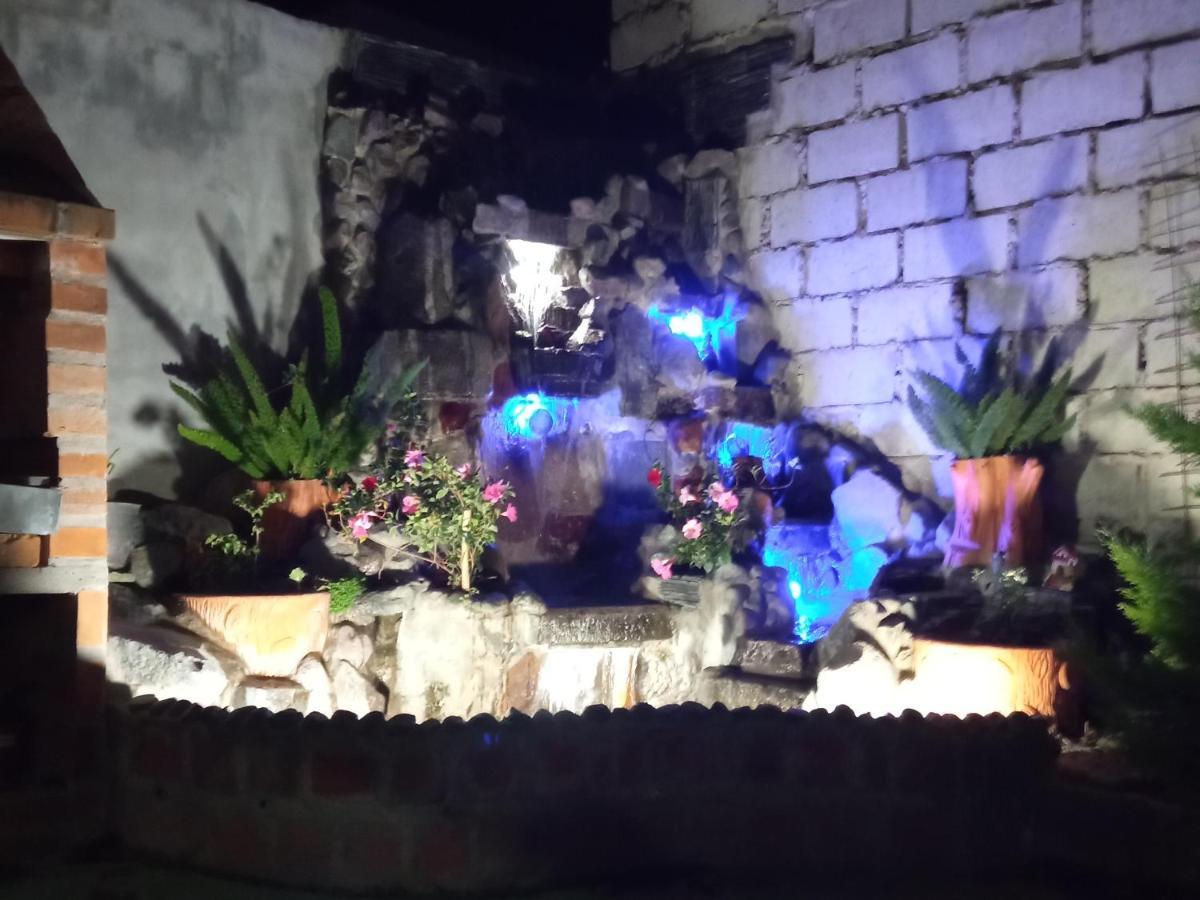 Hospedaje Wiruyana Cotacachi Bagian luar foto