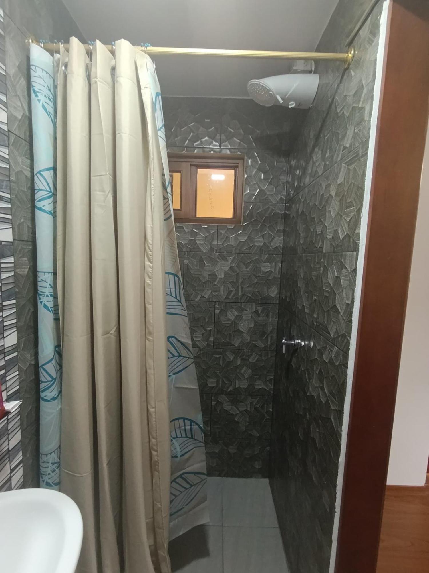 Hospedaje Wiruyana Cotacachi Bagian luar foto